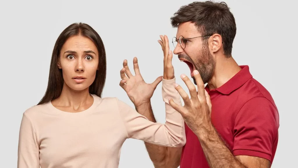Zmienne wzmocnienie i trauma bonding – analogia hazardzisty w relacjach romantycznych